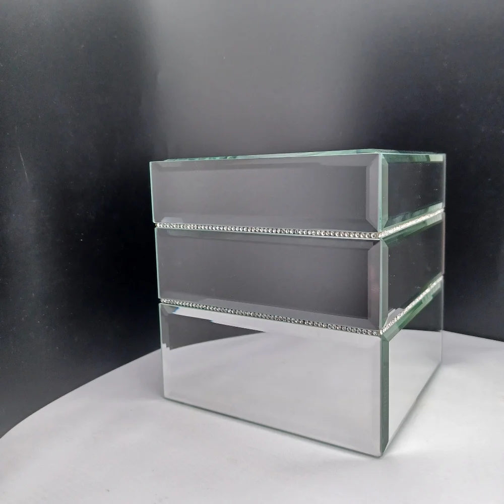 🌟Beautiful Tissue Box Cover w/ Mirrored &Diamantes *Rhinestone Embellishmnts* - Picture 3 of 12